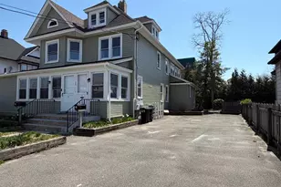 24 Doxsey Pl, Lynbrook, NY 11563 - Photo 12