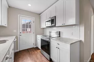 151 Sterling St, Port Jefferson, NY 11776 - Photo 12