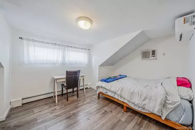 3659 Ionia Street, Seaford, NY 11783 - Photo 18