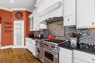 7 Brittany Ln, New Rochelle, NY 10805 - Photo 12