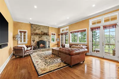 7 Brittany Lane, New Rochelle, NY 10805 - Photo 8