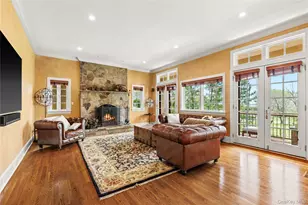 7 Brittany Ln, New Rochelle, NY 10805 - Photo 8