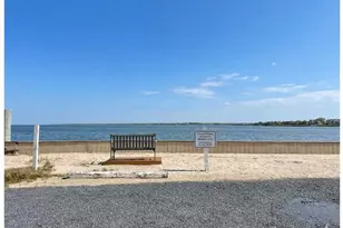 281 Dune Rd, Westhampton Beach, NY 11978 - Photo 24