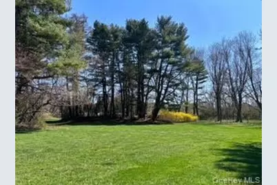 18 Quaker Ridge Drive, Brookville, NY 11545 - Photo 2