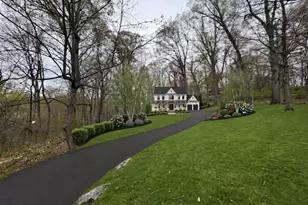 800 Sleepy Hollow Rd, Briarcliff Manor, NY 10510 - Photo 4
