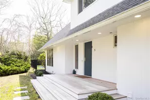 5 Skyes Neck Ct, East Quogue, NY 11942 - Photo 20