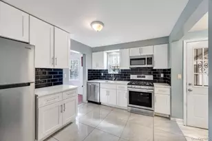 115-62 218th St, Cambria Heights, NY 11411 - Photo 12