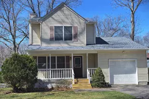 28 Williston Rd, Sound Beach, NY 11789 - Photo 2