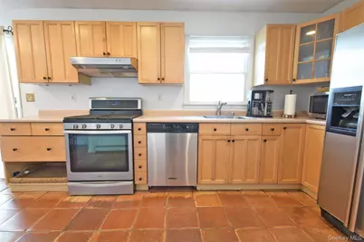 28 Williston Road, Sound Beach, NY 11789 - Photo 14