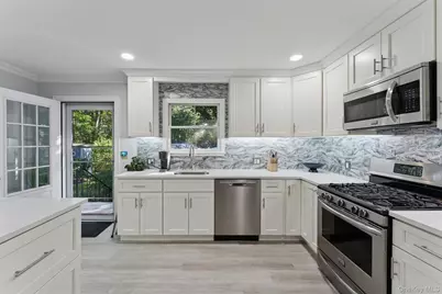 39 Cozine Road, Center Moriches, NY 11934 - Photo 6