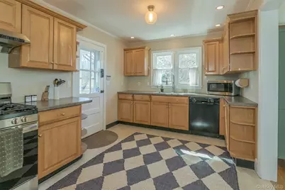 18 Scanlon Avenue, Florida, NY 10921 - Photo 10