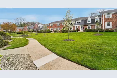 103 Doxbury Lane, Suffern, NY 10901 - Photo 2