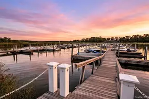 41 Pameeches Path, East Moriches, NY 11940 - Photo 20
