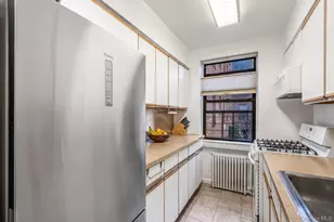 215-40 47th Ave, Bayside, NY 11361 - Photo 16