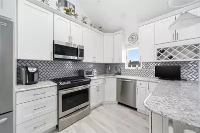 233 Arthur Street, Freeport, NY 11520 - Photo 6