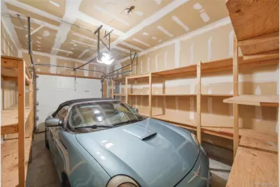 233 Arthur Street, Freeport, NY 11520 - Photo 36