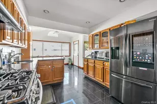 358 Main St, East Rockaway, NY 11518 - Photo 10