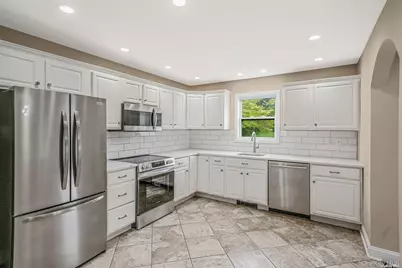 278 Pipe Stave Hollow Road, Mount Sinai, NY 11766 - Photo 10