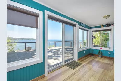 24 Bay Avenue, Sea Cliff, NY 11579 - Photo 32