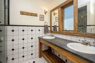 24 Bay Ave, Sea Cliff, NY 11579 - Photo 20