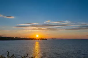 24 Bay Ave, Sea Cliff, NY 11579 - Photo 6