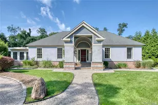 11003 Main Rd, East Marion, NY 11939 - Photo 2