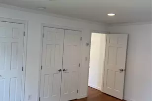 1016 Oaks Dr, Franklin Square, NY 11010 - Photo 16