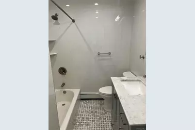 1016 Oaks Drive, Franklin Square, NY 11010 - Photo 6