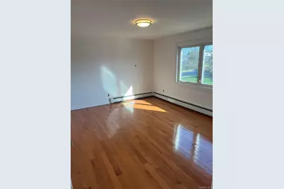 1016 Oaks Drive, Franklin Square, NY 11010 - Photo 12