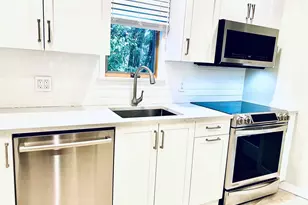 4 Avenue B, Port Washington, NY 11050 - Photo 4