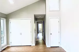 4 Avenue B, Port Washington, NY 11050 - Photo 12