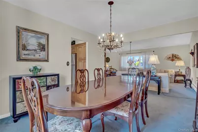 10 Dale Court, Massapequa, NY 11758 - Photo 18