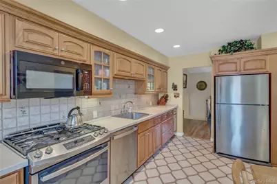 10 Dale Court, Massapequa, NY 11758 - Photo 20