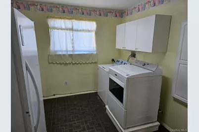 106 Fountain Avenue, Selden, NY 11784 - Photo 20