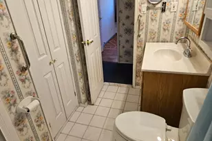 106 Fountain Ave, Selden, NY 11784 - Photo 18