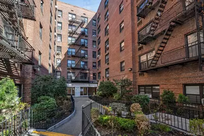 132-35 Sanford Avenue #613, Flushing, NY 11355 - Photo 2