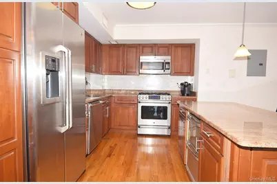 207-22 Jordan Drive #93 U, Bayside, NY 11360 - Photo 4