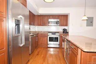207-22 Jordan Dr, Bayside, NY 11360 - Photo 4
