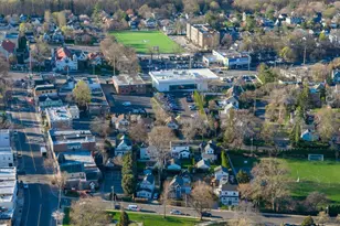 24 Dennis St, Manhasset, NY 11030 - Photo 16