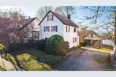 24 Dennis Street, Manhasset, NY 11030 - Photo 1