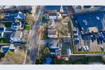 24 Dennis Street, Manhasset, NY 11030 - Photo 8