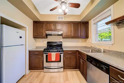 50 Bon Aire Circle #C-16, Suffern, NY 10901 - Photo 10