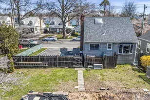 47 Ellison Ave, Westbury, NY 11590 - Photo 30