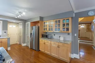 215-15 86th Ave, Hollis, NY 11427 - Photo 12