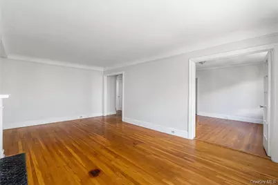 240 Martine Avenue #4G, White Plains, NY 10601 - Photo 6