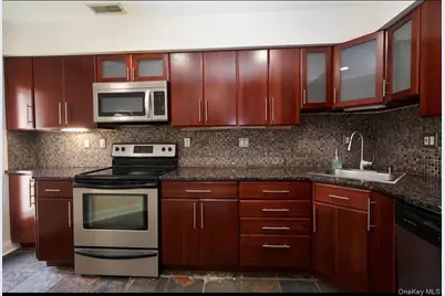 350 N Water Street #Bldg 6- Unit 6, Newburgh, NY 12550 - Photo 10