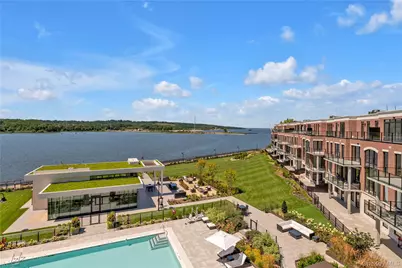 10 Shore Road #208, Glenwood Landing, NY 11547 - Photo 18