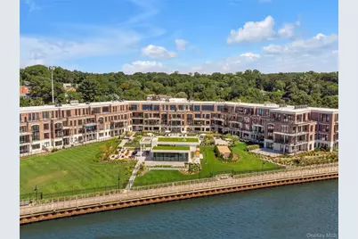 10 Shore Road #208, Glenwood Landing, NY 11547 - Photo 30