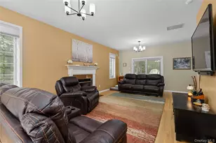 875 Hanover St, Yorktown Heights, NY 10598 - Photo 8