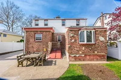 76 Davison Avenue, Lynbrook, NY 11563 - Photo 30